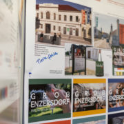 Stadtmarke Groß-Enzersdorf Dialogausstellung Pinnwand mit der Wortmarke